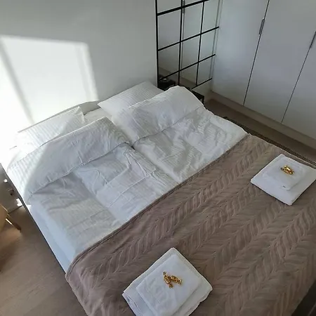 Tasokas Ja Viihtyisae Huoneisto! Lejlighed *